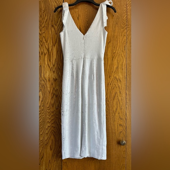 DRESS THE POPULATION White Sequin Dress - Picture 2 of 3